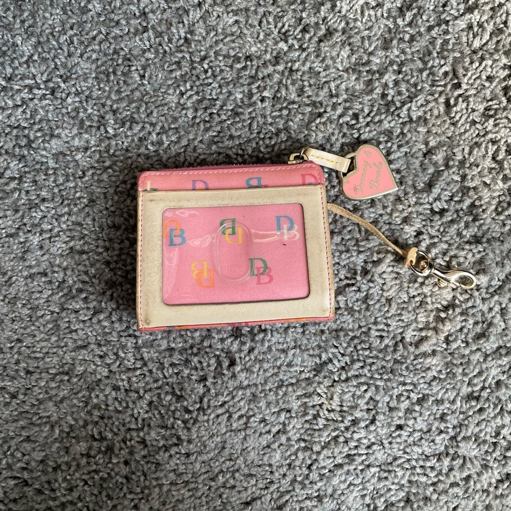 Dooney & bourke wallet